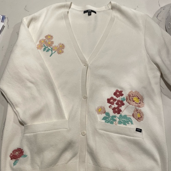 Vans button up cardigan with embroidered flowers - Picture 3 of 3